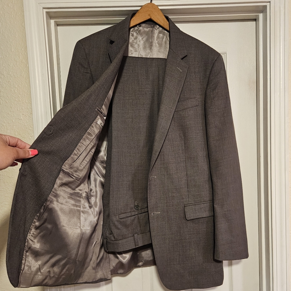 Kenneth Cole Suit